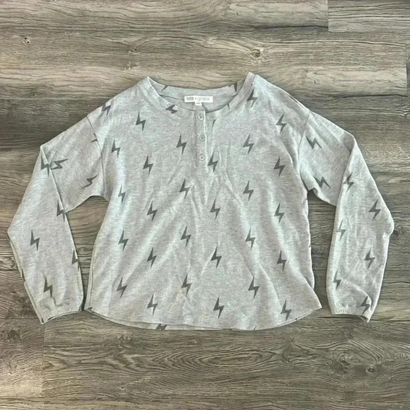 Lola Grace Top Gray Lightning Bolt Pullover Sweater Top Size Small Long Sleeve - Picture 1 of 6